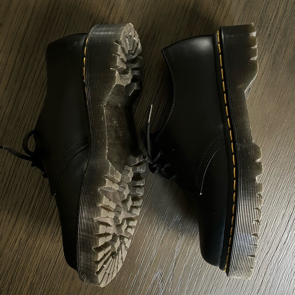 Dr. Martens Black Leather Lace-Up Oxfords Yellow Stitching US Women’s 8 Men’s 7 - Picture 4 of 10